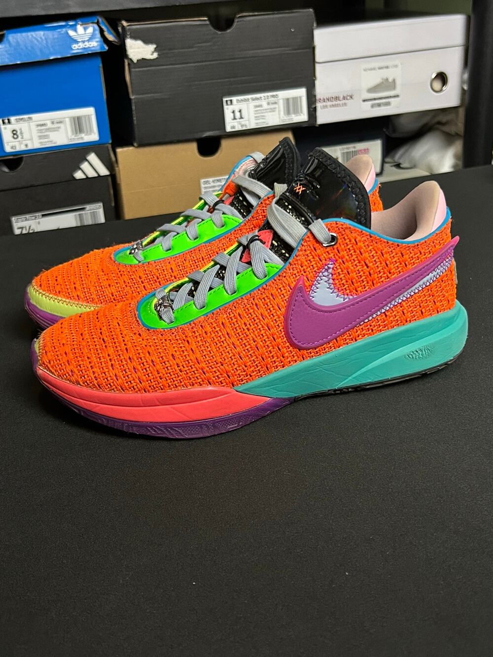 Nike LeBron 20 Chosen One GS / Size 8.5W (7Y) / EUC